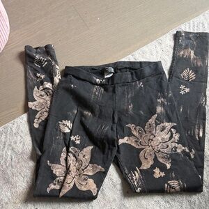 Floral Black and Tan Leggings T Party
